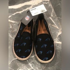 FOCO NFL Women's Carolina Panthers Espadrille Canvas Shoe.